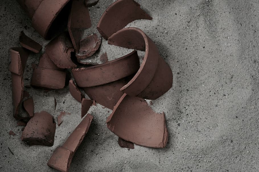 pottery, broken pottery, old, earthenware, ancient, texture HD wallpaper
