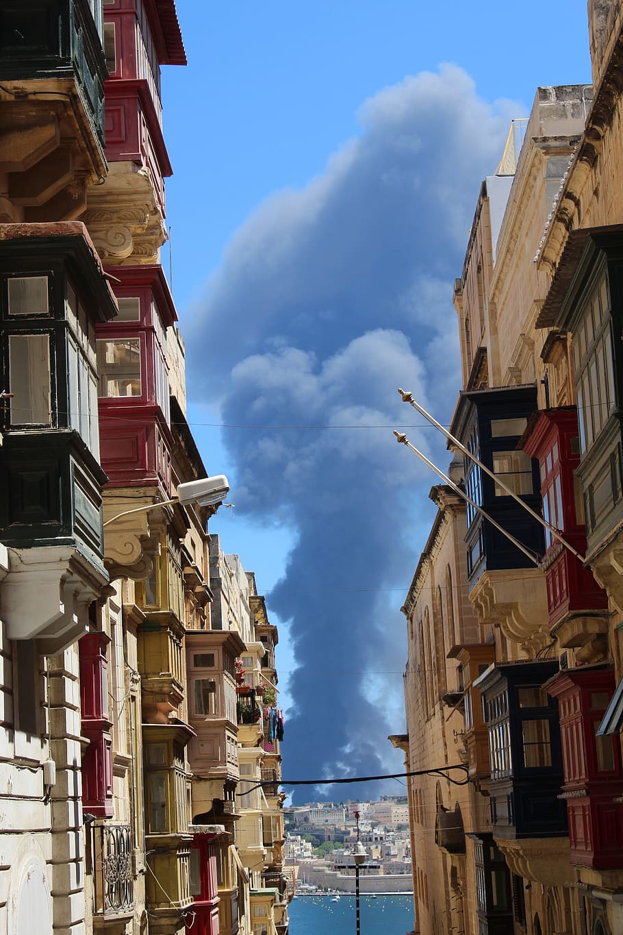 fire, smoke, black, cloud, burn, building exterior, architecture HD wallpaper