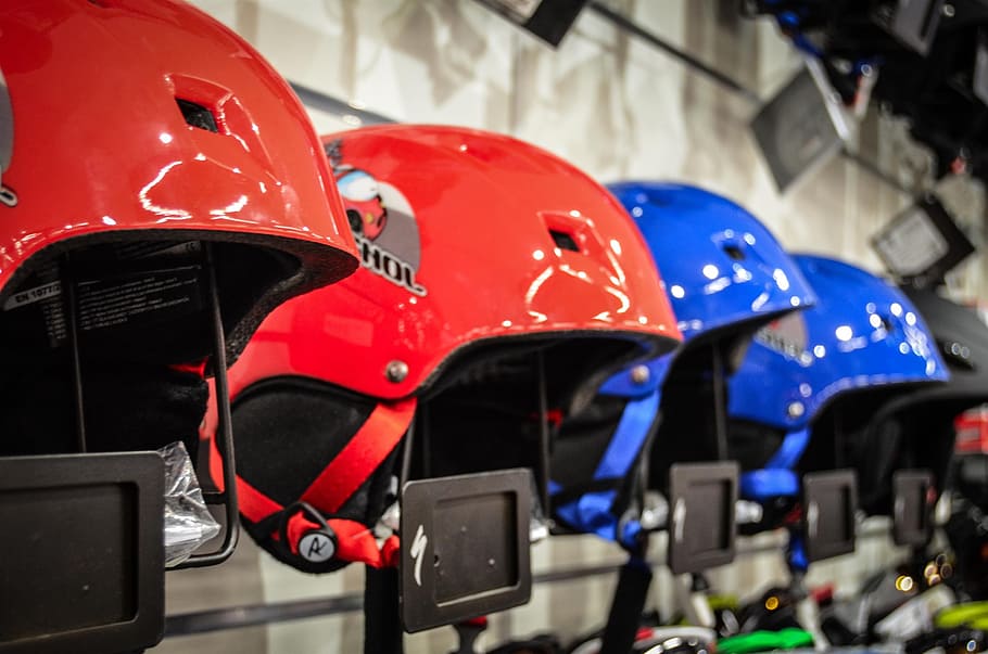 Helmets, Winter, Skiing, Exhibition, shop, shopping, buy, business HD wallpaper