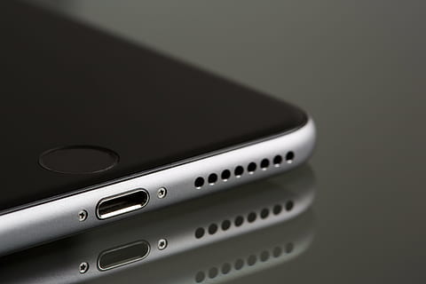 space gray iPhone 6, apple, smartphone, lightning connector HD wallpaper