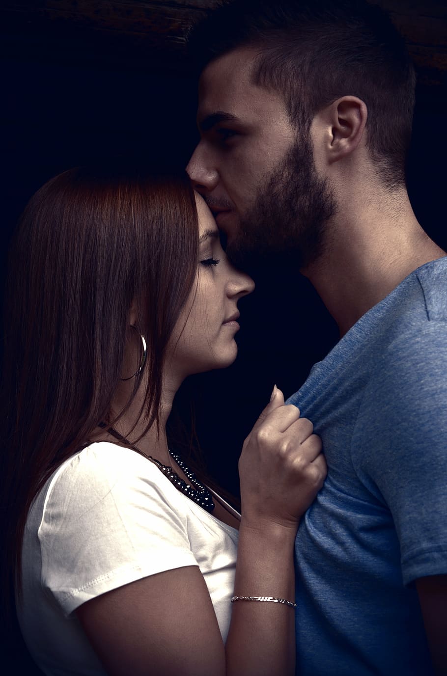 man in grey shirt kissing woman in forehead, love, lovers, pair, HD wallpaper