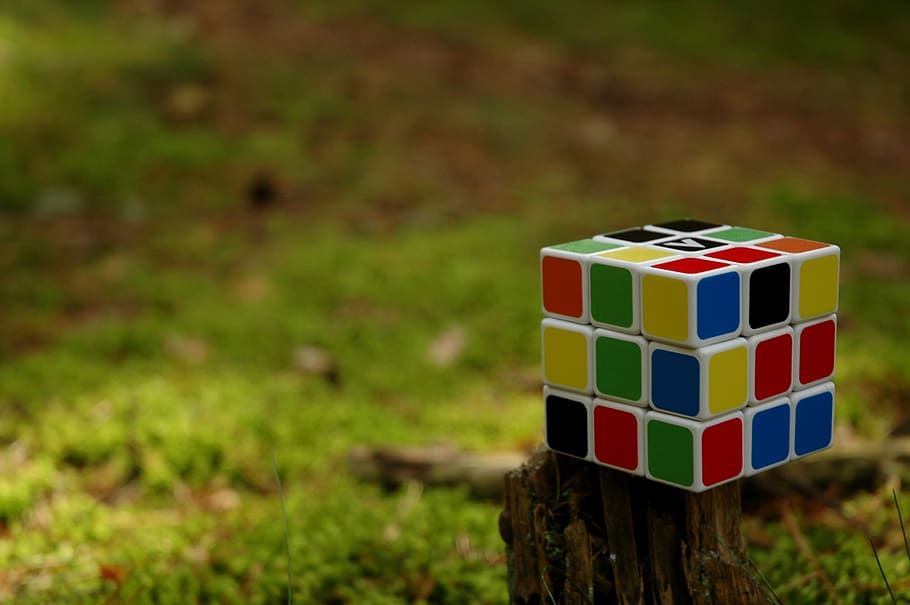 Rubik's cube on wooden, game, strategy, idea, success, solution HD wallpaper