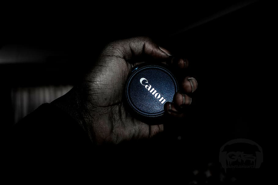 canon, dark, hand, hands, nail, nails, dirty, camera, dslr HD wallpaper