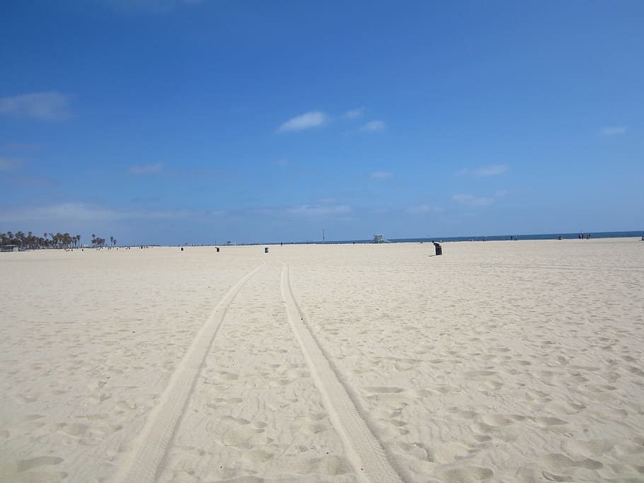 Sand, Traces, Venice Beach, tire tracks, sand beach, sky, blue HD wallpaper