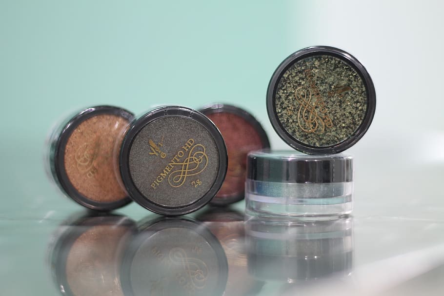 makeup, shadows, beauty, compact, coin, still life, close-up HD wallpaper