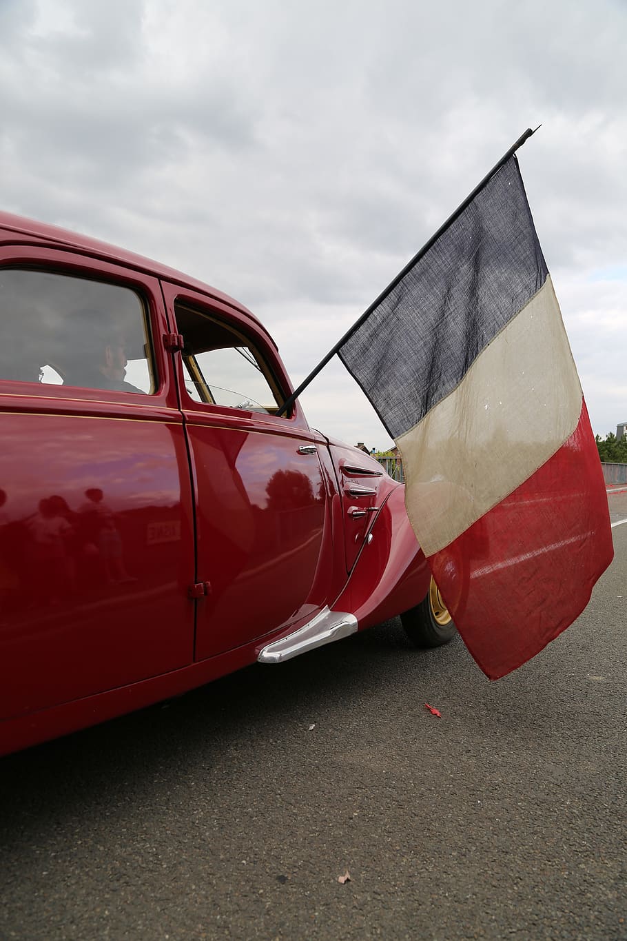 release, flag, vintage, red, mode of transportation, sky, motor vehicle HD wallpaper