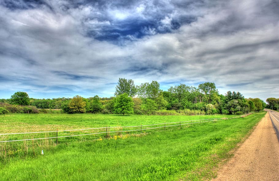 Landscape at the roadside in Southern Wisconsin, clouds, sky HD wallpaper