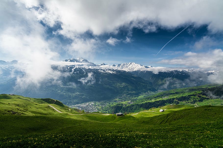 landscape photo of a green mountain peak under cloudy sky, spring, HD wallpaper