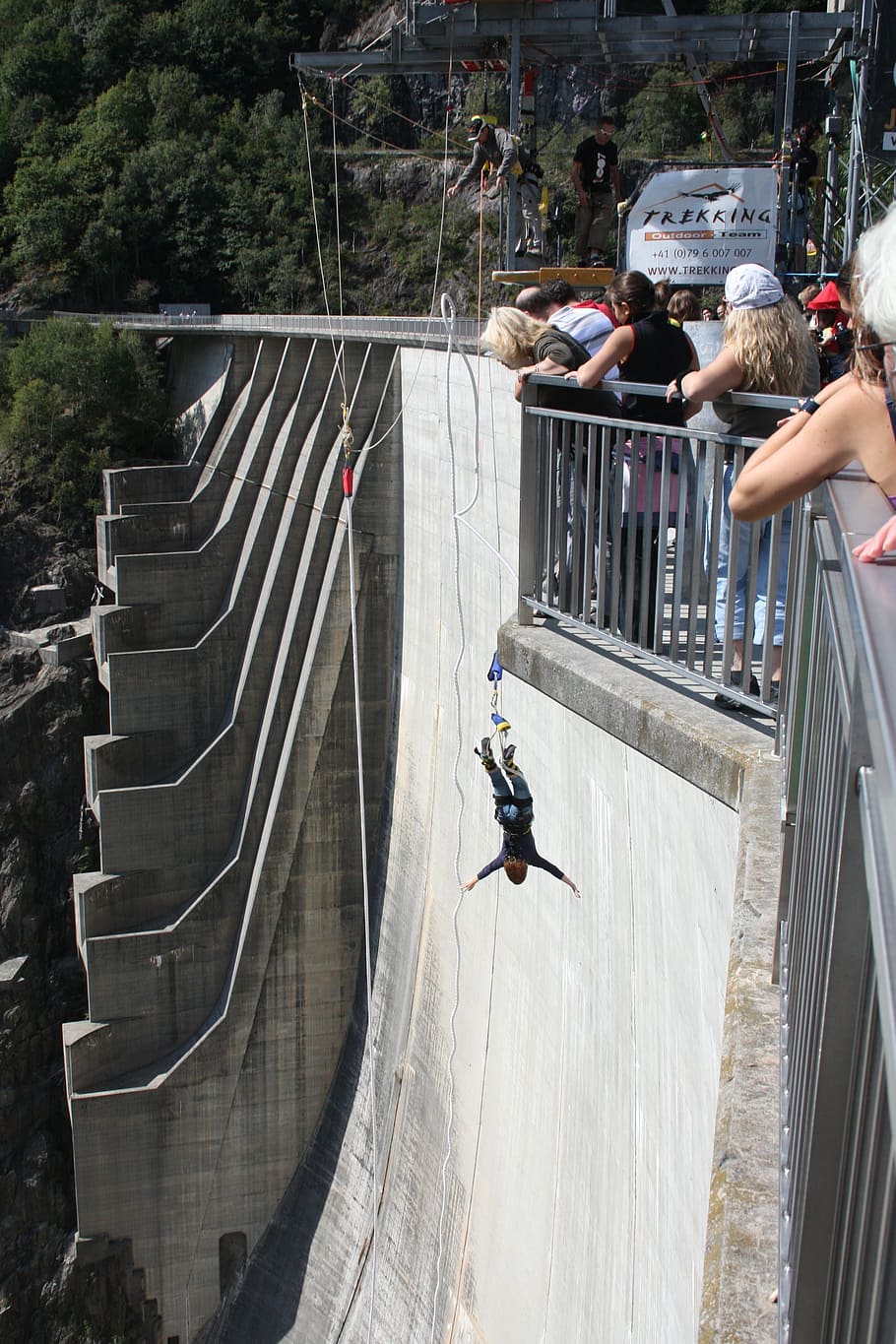 bungee jumping, dam, verzasca, ticino, switzerland, real people, HD wallpaper