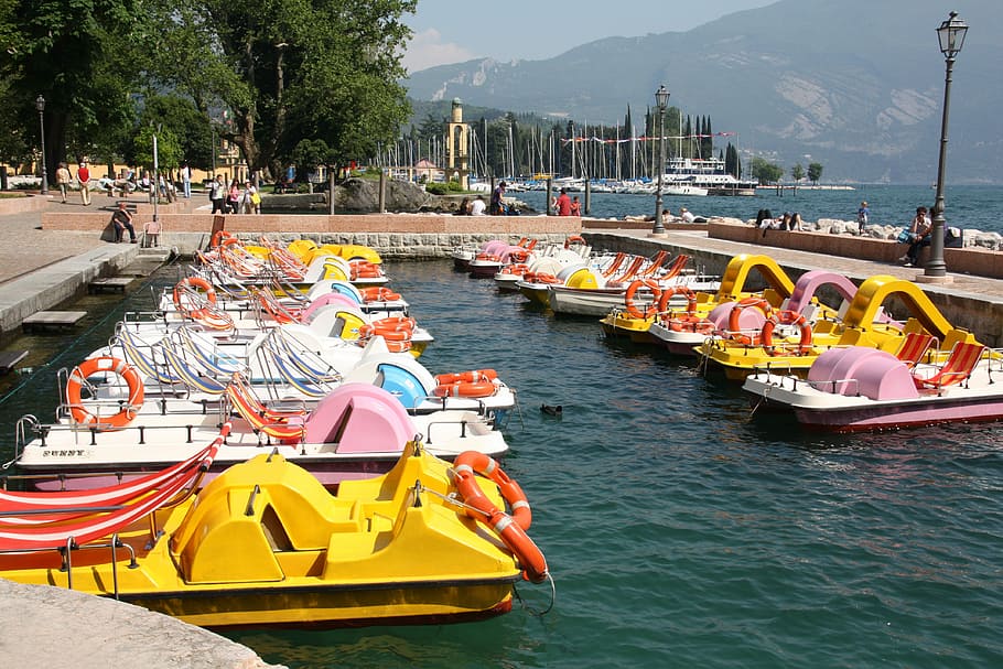 paddle boats on dock, boot, sea, waters, transport system, ship HD wallpaper