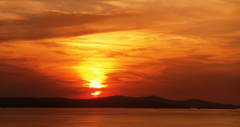 sunset, yellow, light, sky, cloud - sky, mountain, beauty in nature HD wallpaper
