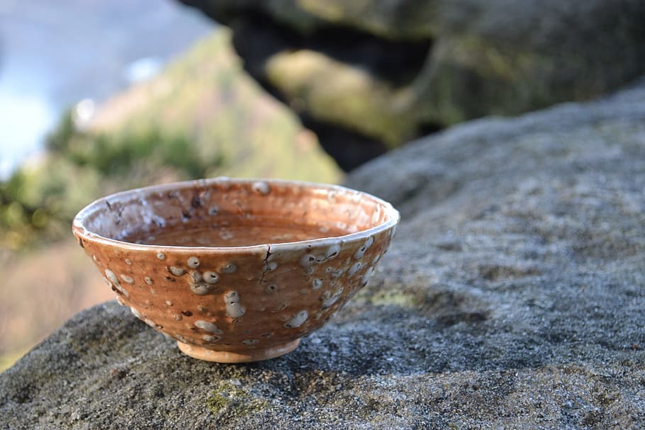 brown ceramic bowl, pottery, rock, rustic, culture, traditional HD wallpaper