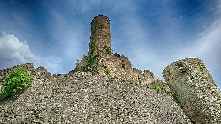 castle, sky, stones, tower, history, knight, rock, ruin, historically HD wallpaper