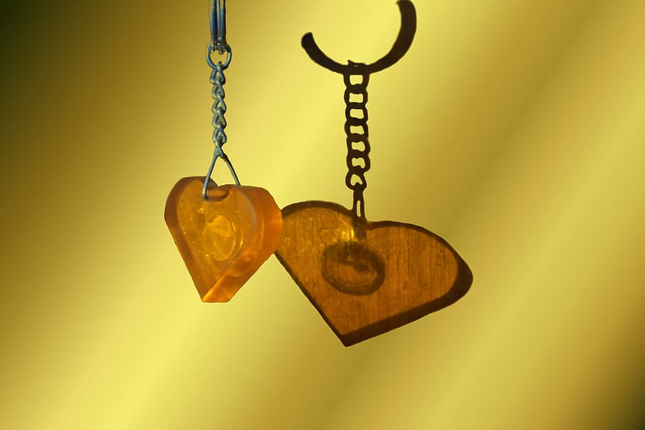 keychain, shadow, heart-shaped, hanging, no people, studio shot HD wallpaper