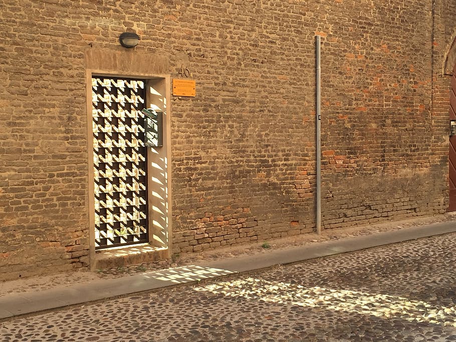 shadow, grid, wall, architecture, old, wall - building feature HD wallpaper