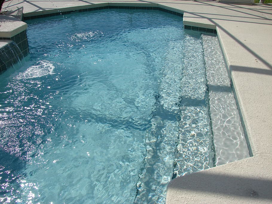 blue swimming pool, pool steps, spa, brick paver, pool water HD wallpaper