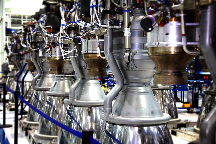 focus photo of silver machines, rocket motors, rocket engines