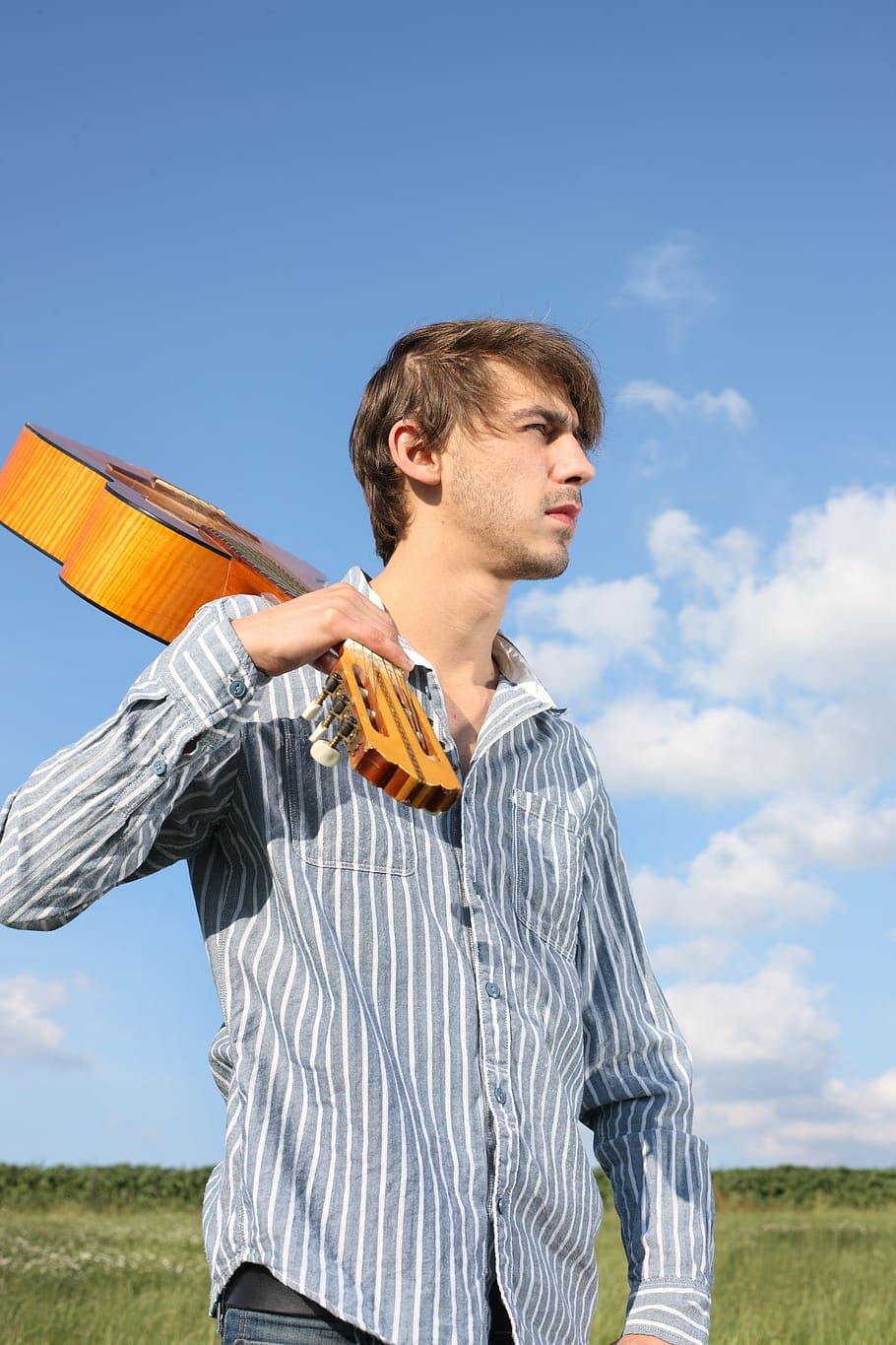bard, man, guitar, standing, musician, guitarist, instrument HD wallpaper