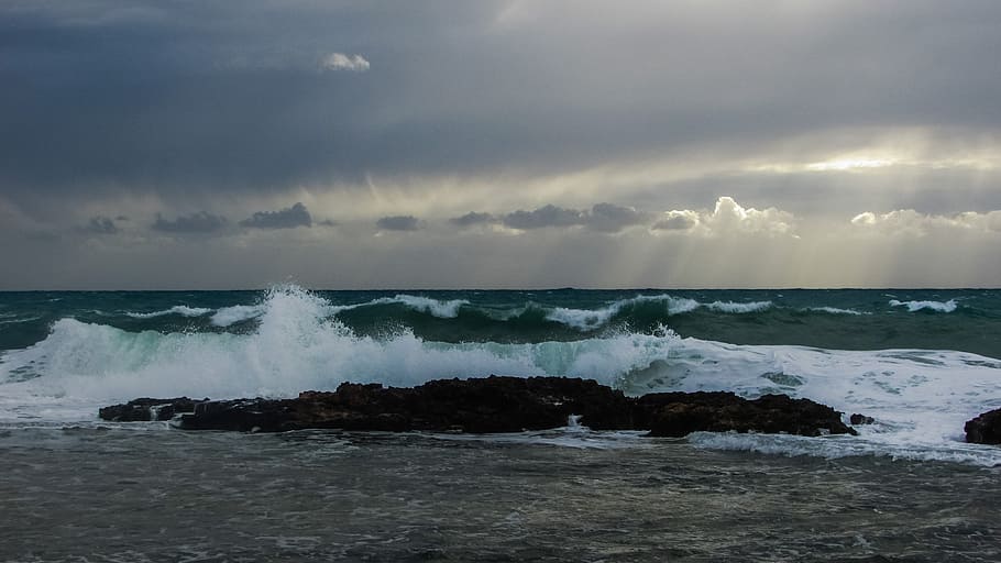 sewaves photo taken during daytime, smashing, wind, storm, sea HD wallpaper