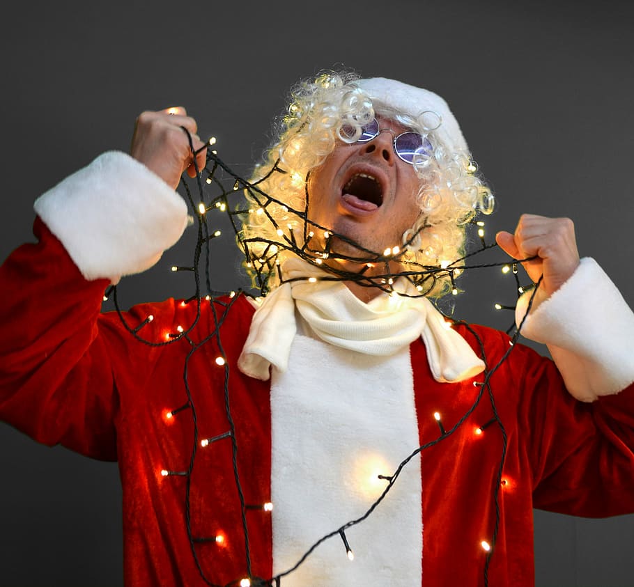 man in white Santa Claus costume choking himself using string lights, HD wallpaper