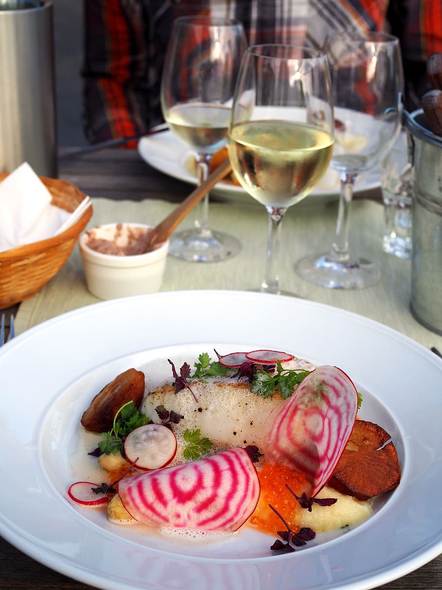 mat, plate, fish, white wine, restaurant, lidö, the stockholm archipelago HD wallpaper
