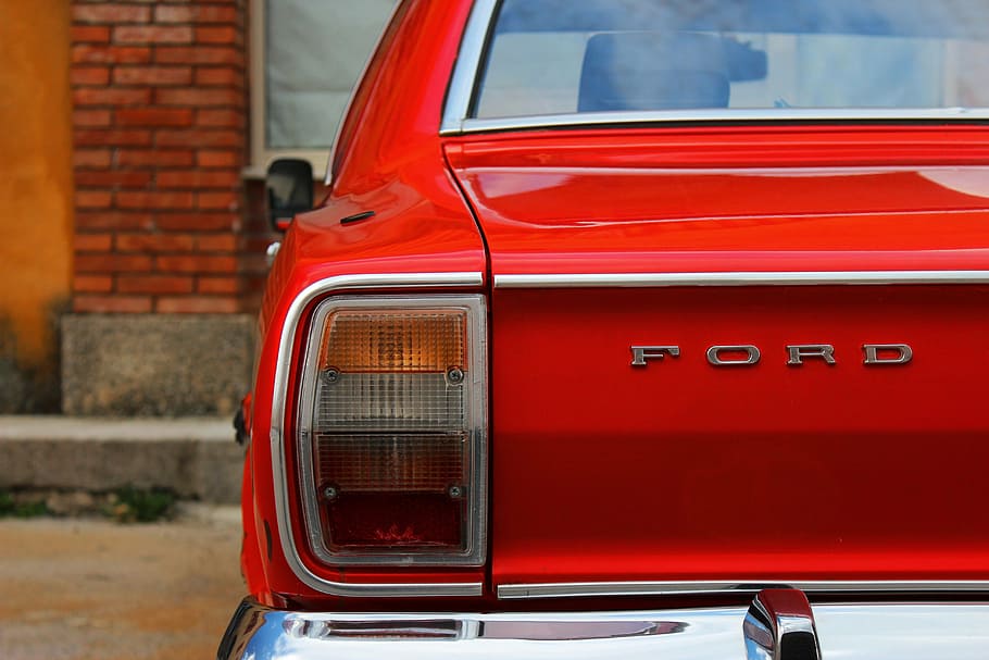 red Ford vhicle, car, auto, vintage, fanale, machine, vintage car HD wallpaper