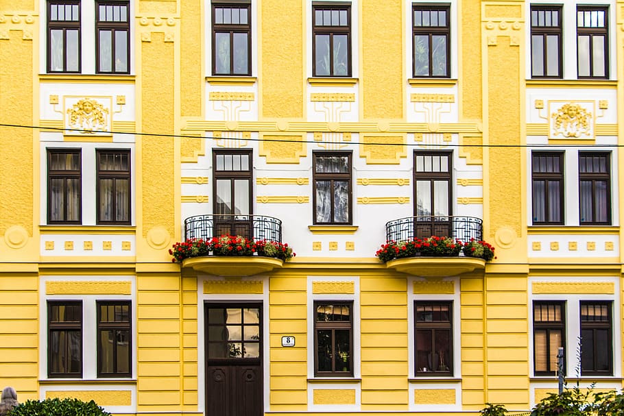 yellow and white concrete buildinmg, architecture, facade, renovation HD wallpaper