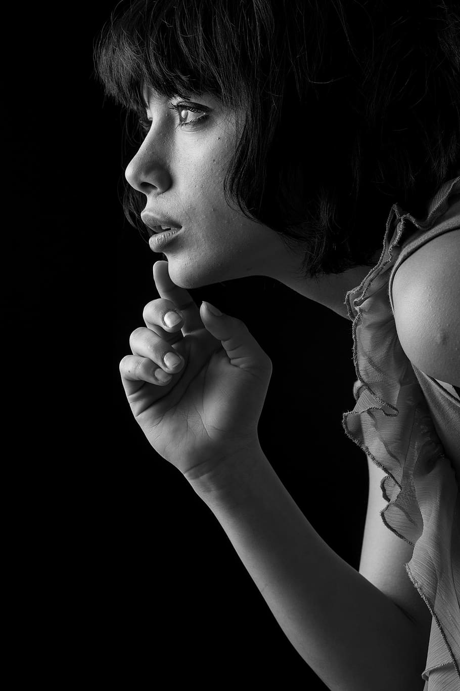 grayscale photo of woman with short black hair, model, beautiful HD wallpaper