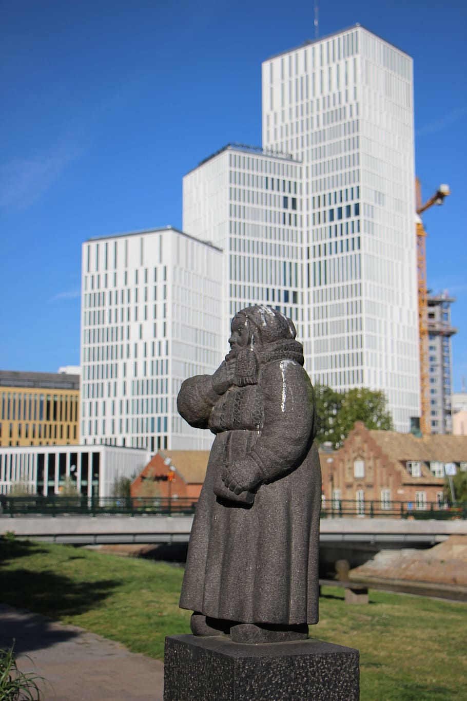 malmö, statue, malmö live, representation, sculpture, human representation HD wallpaper