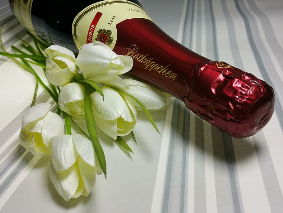 white flowers beside wine bottle, champagne, rotkäppchen, heart, HD wallpaper