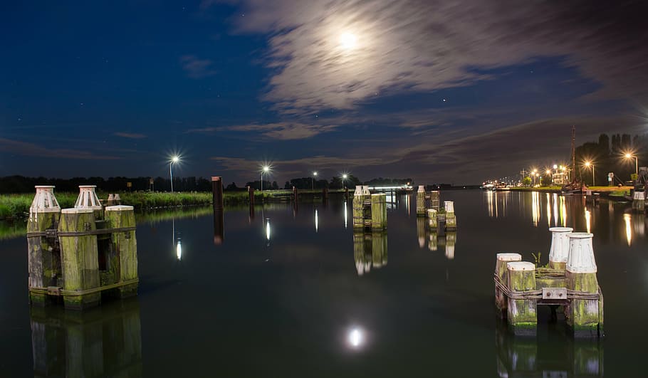 canal, night, moon, moonlight, reflection, water, river, evening HD wallpaper