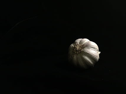 black, low key, garlic, vegetable, drop out black, dark, dramatic HD wallpaper