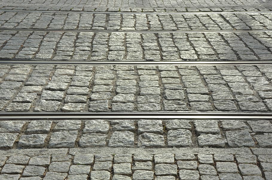 track bed, rails, kopfsteinflaster, pattern, squares, lines HD wallpaper