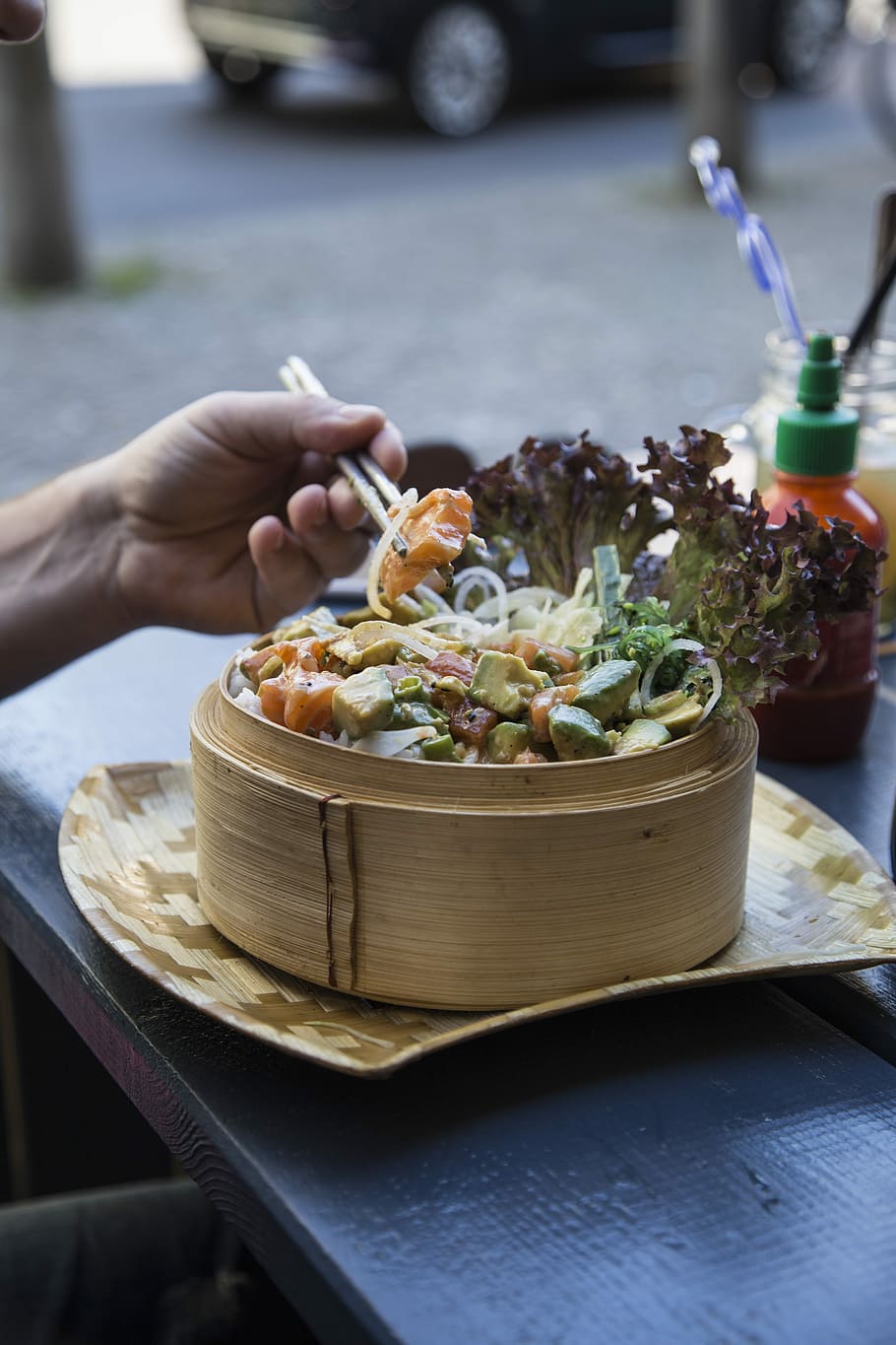 person eating with chopsticks, person eating food using chopsticks at daytime HD wallpaper
