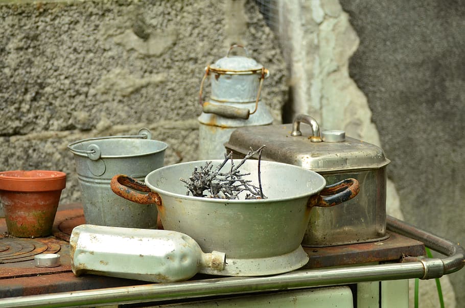 white and gray metal basin lot on gray metal table, tableware HD wallpaper