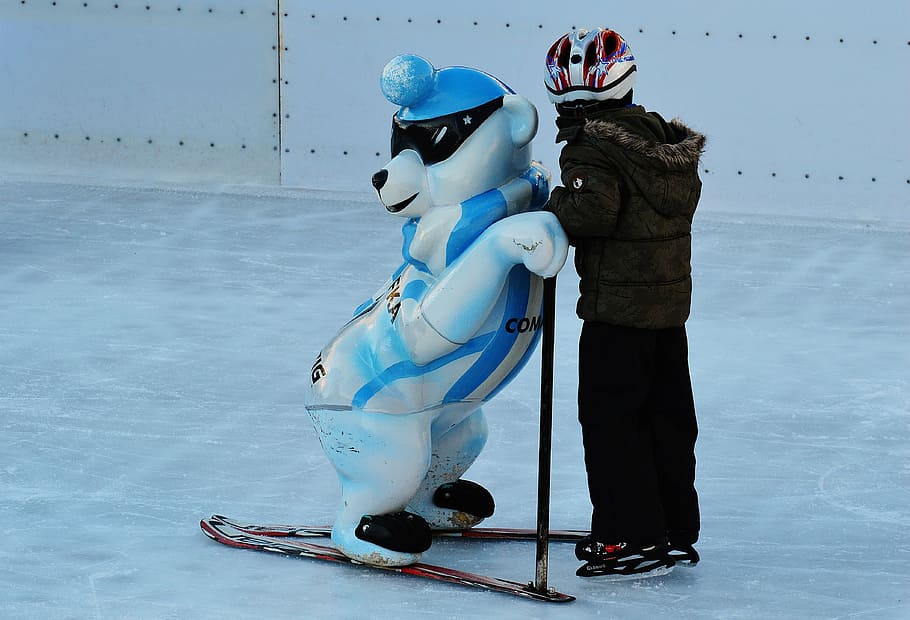 child, skating, ice skating, fun, driving help, cute, sweet HD wallpaper