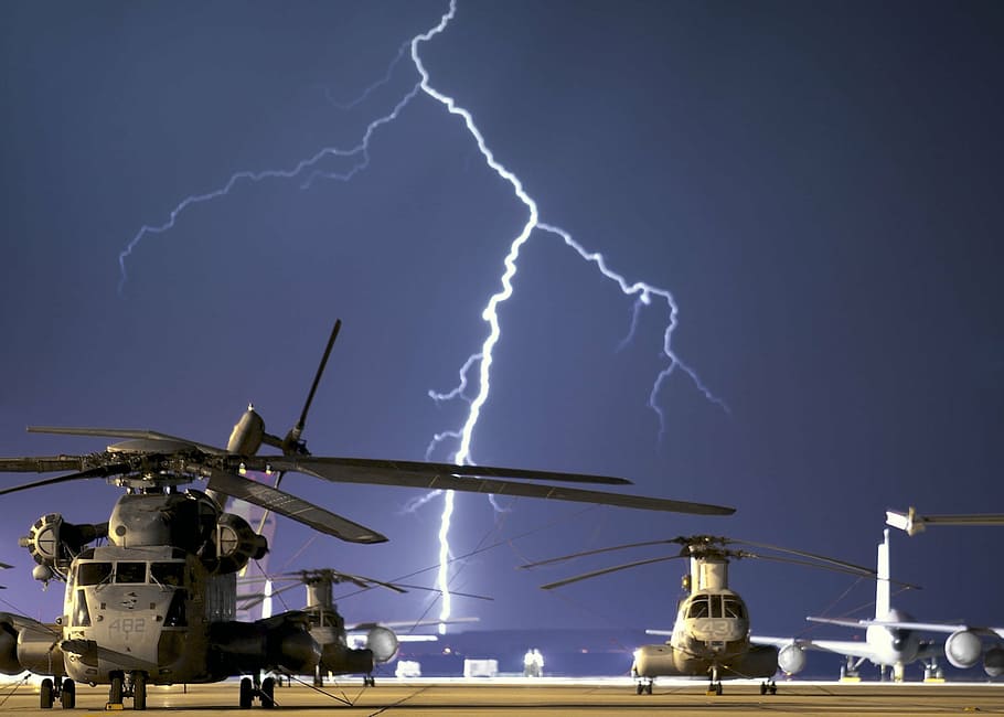 black helicopters near body of water during lightning, strike HD wallpaper