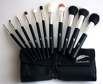 black-and-gray makeup brush set on white wooden board, makeup brushes HD wallpaper