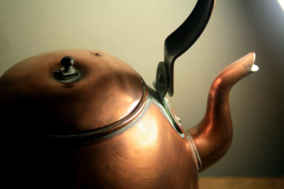 selective focus photography of brass kettle, copper kettle HD wallpaper