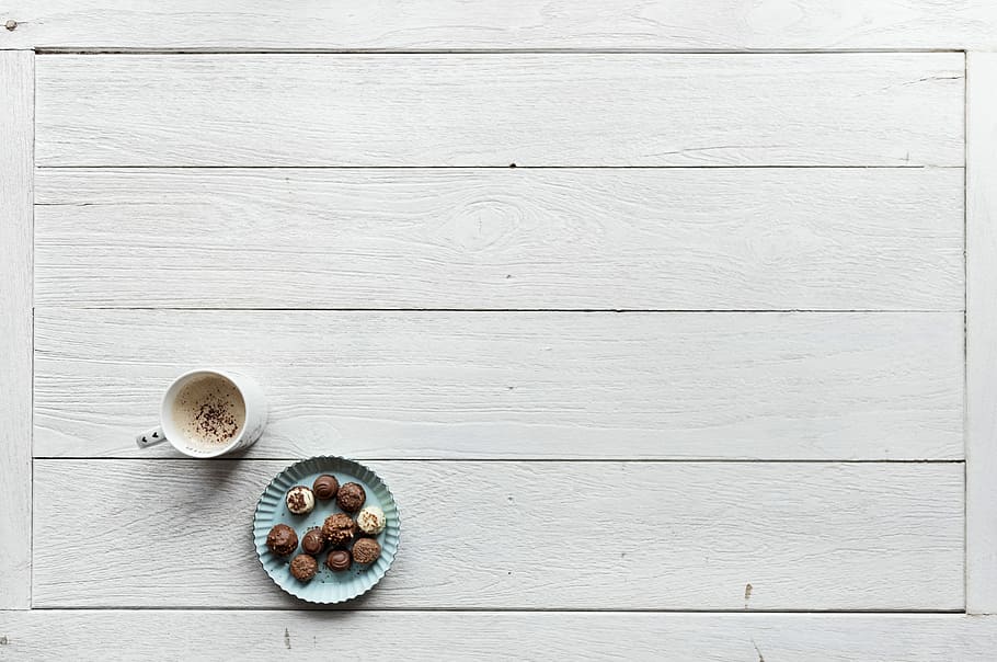 cookies on top of white paper plate, table, coffee, flat lay HD wallpaper