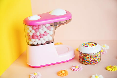 white and pink mini candy dispenser, background, box, bright HD wallpaper