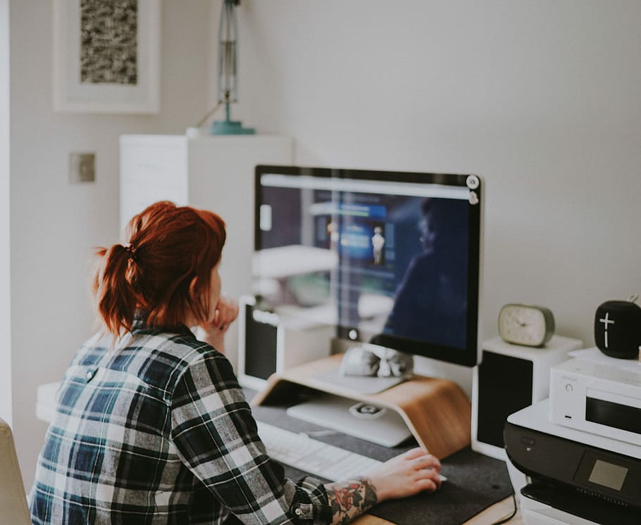 woman sitting in front of turned on monitor, lady, working HD wallpaper