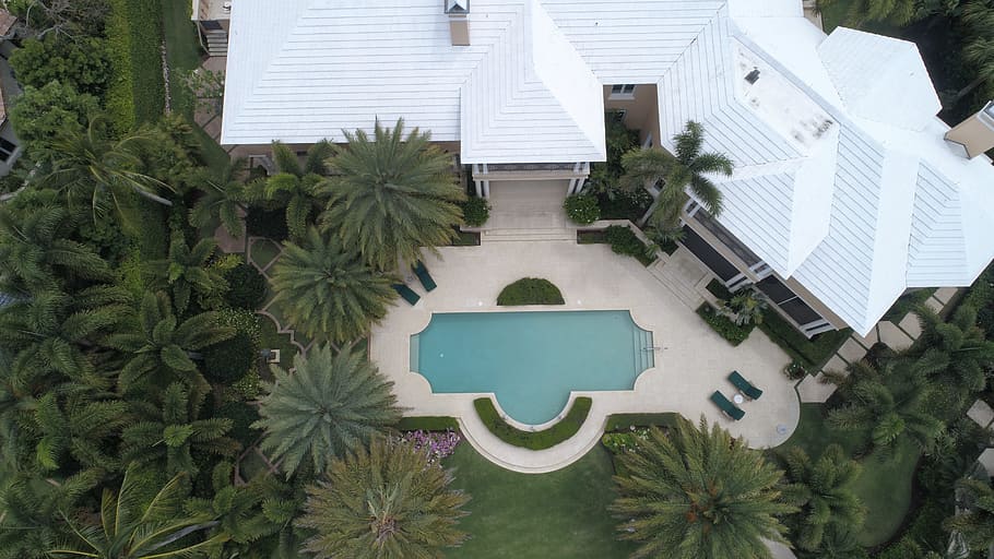 aerial view photography of white house near swimming pool, birdseye photography of swimming pool and hiuse, HD wallpaper