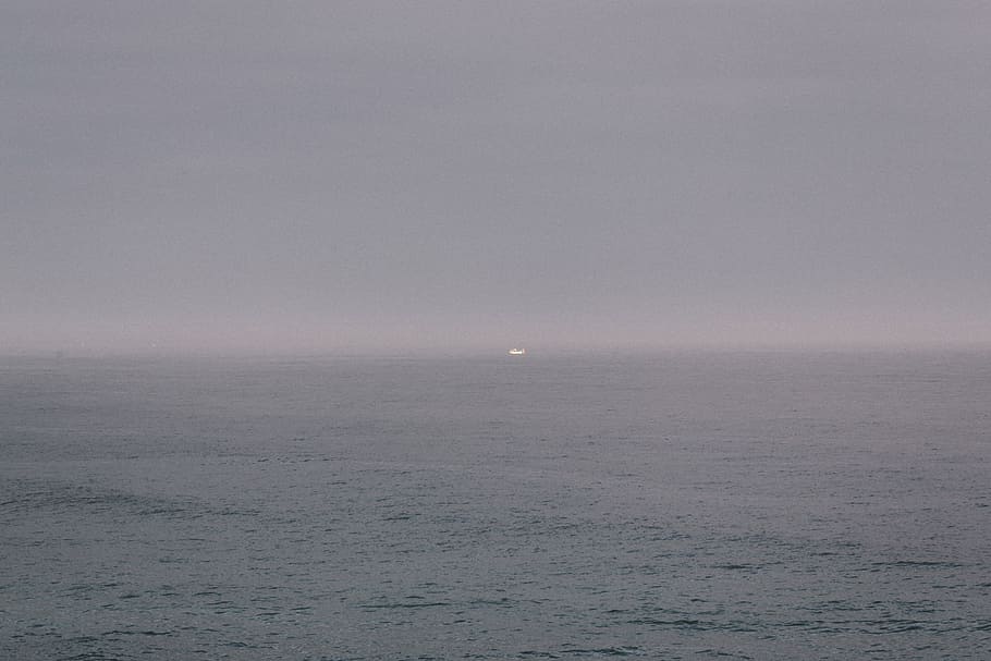photography of body of water and fogs, white, sky, daytime HD wallpaper