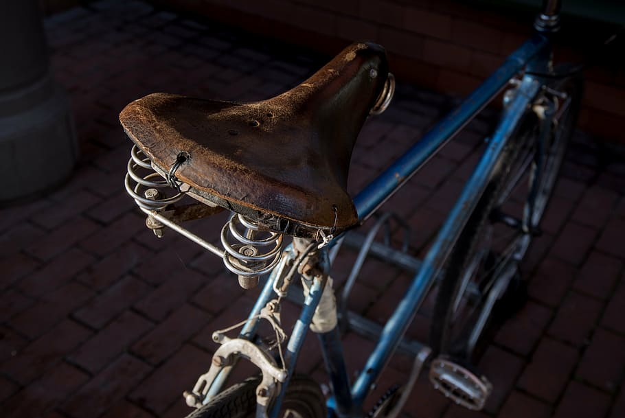 bicycle, saddle, leather, worn out, blue, frame, metal, city, HD wallpaper