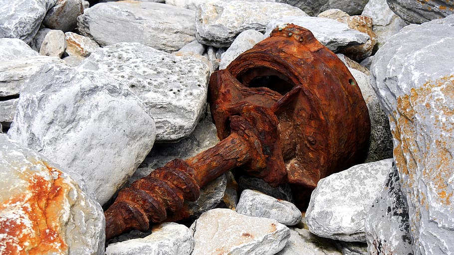 wreck part, rusty, break up, rusted, rock, rock - object, solid HD wallpaper