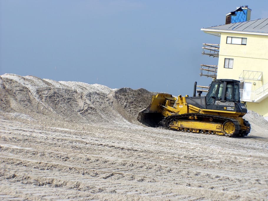 Pensacola Beach, Florida, Bulldozer, sand, sky, clouds, hurricane cleanup, HD wallpaper