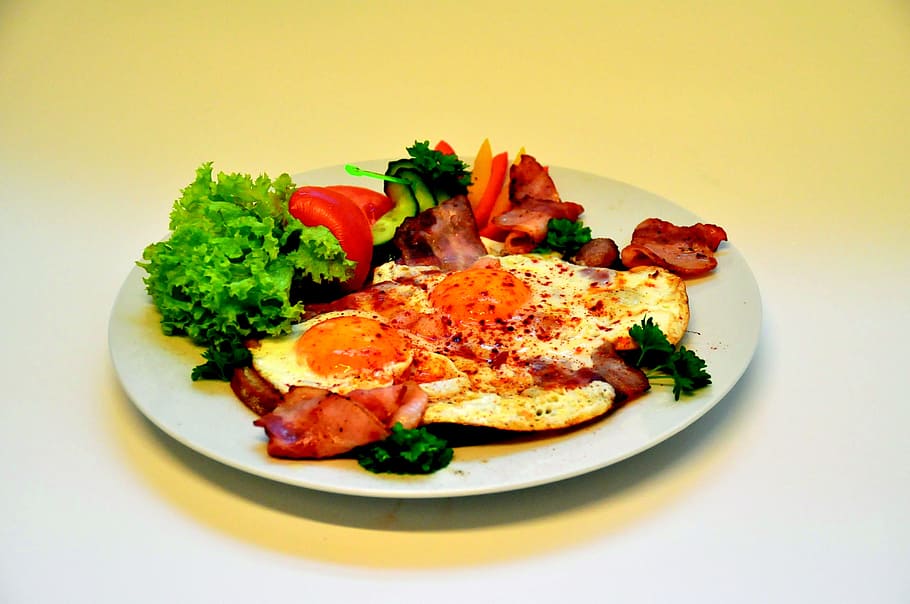 Fried Egg, Bread, Eat, Snack, fried egg on bread, plate, food and drink HD wallpaper