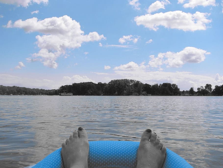 Relax, Float, Lake, Feet, Clouds, sky, peace, peaceful, stress HD wallpaper
