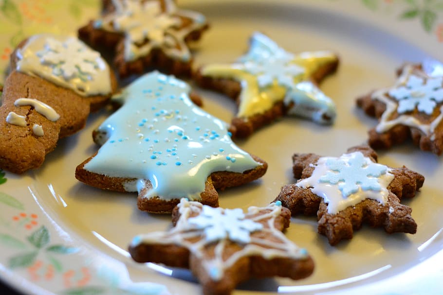 gingerbread, burning, frosting, glace, decorating, food, food and drink HD wallpaper